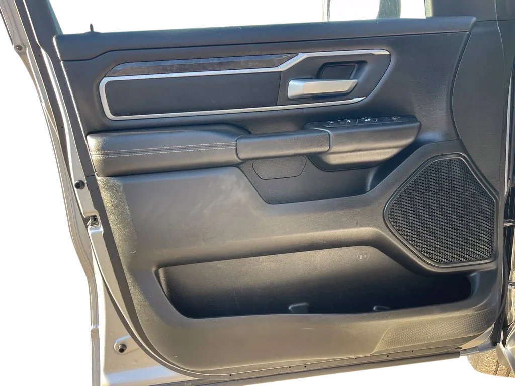 Used 2023 RAM 1500 Big Horn AWD/4WD image 14