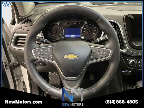 Used 2022 Chevrolet Equinox Premier AWD/4WD image 12