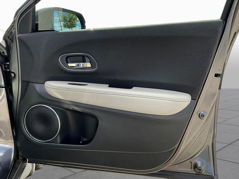 Used 2020 Honda HR-V EX image 23