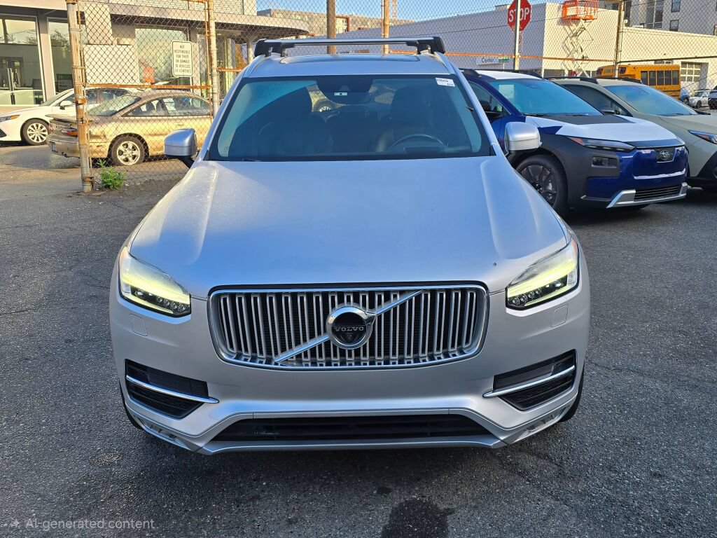 Used 2018 Volvo XC90 T6 Inscription w/ Convenience Package AWD/4WD image 2