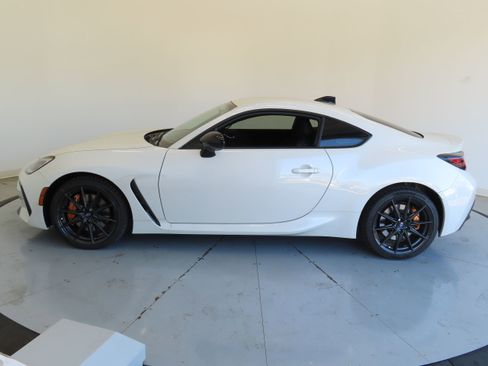 New 2025 Subaru BRZ tS image 9