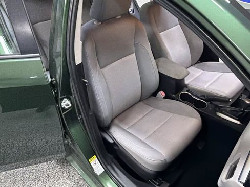 Used 2014 Toyota Corolla LE FWD image 27