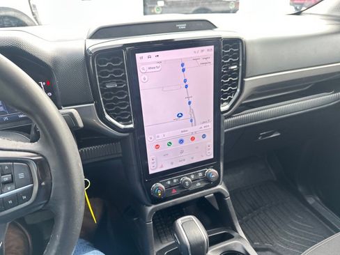 Used 2024 Ford Ranger XLT w/ Technology Package image 12