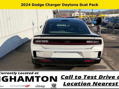 Used 2024 Dodge Charger R/T Scat Pack w/ Plus Group image 17