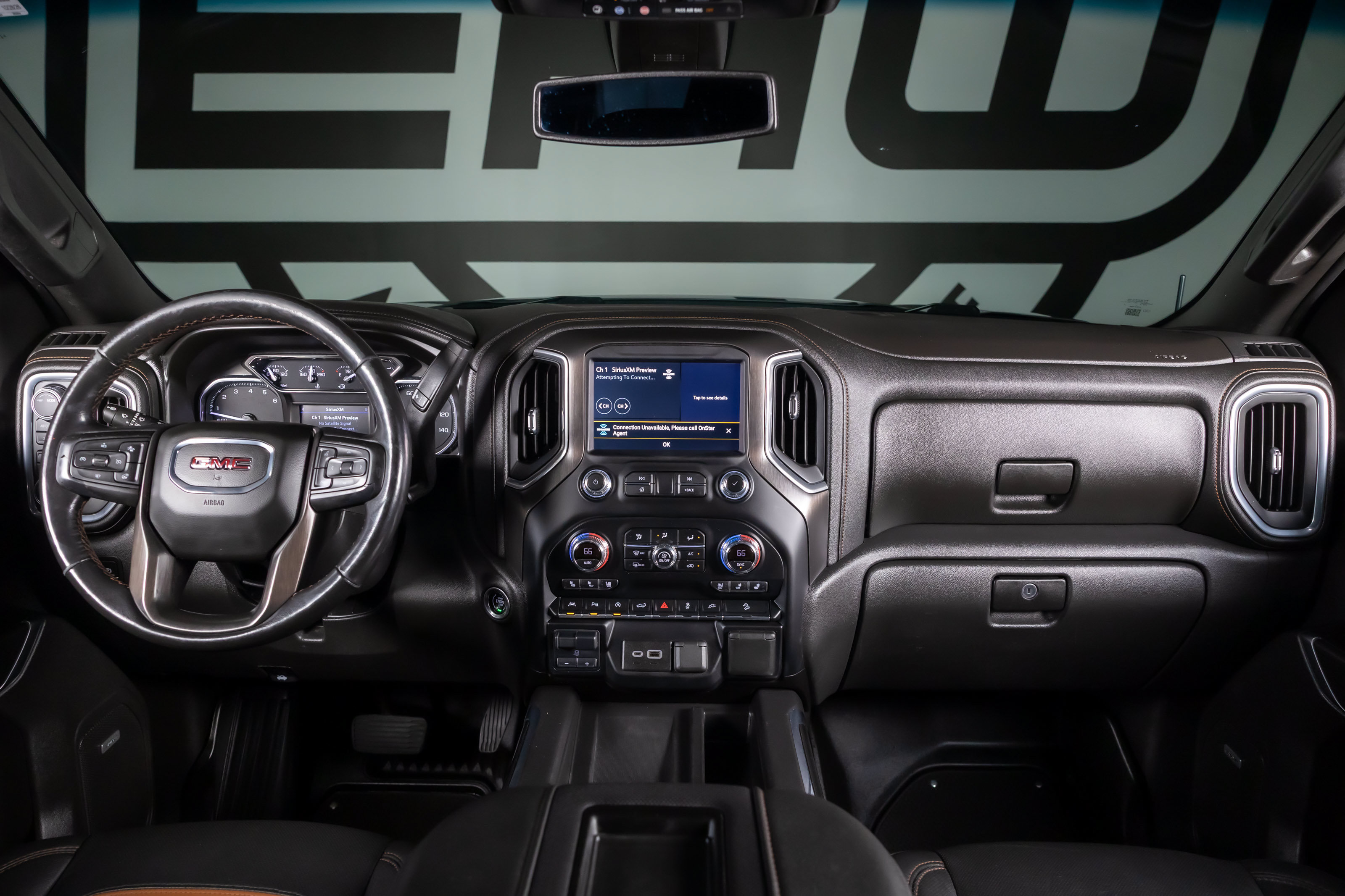 Used 2021 GMC Sierra 1500 AT4 w/ AT4 Premium Package AWD/4WD image 3