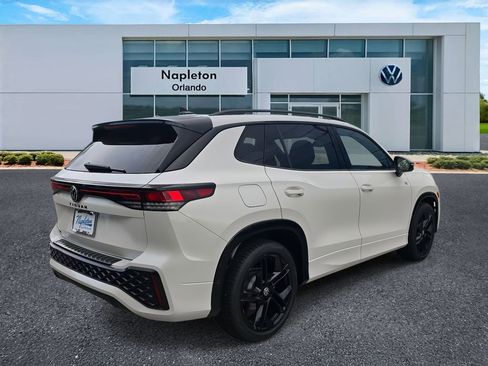 New 2026 Volkswagen Tiguan SE R-Line FWD image 5