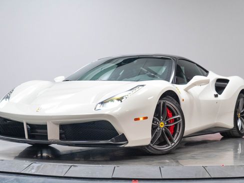 Used 2016 Ferrari 488 GTB RWD image 64