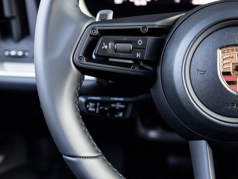 Certified 2026 Porsche Cayenne AWD/4WD image 15