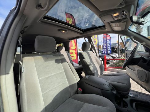 Used 2007 Toyota Sequoia SR5 image 39