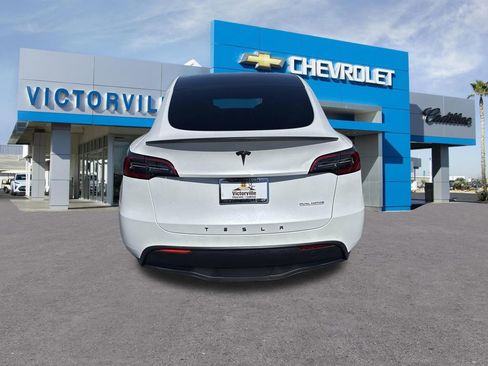 Used 2024 Tesla Model Y Performance AWD/4WD image 13