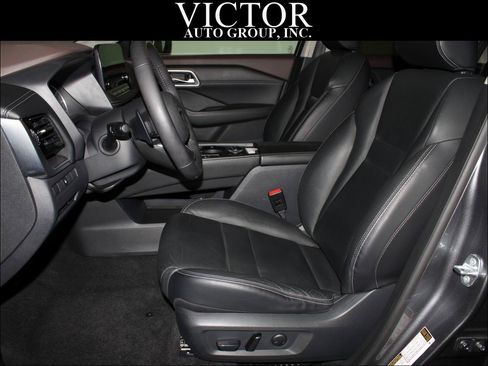 Used 2021 Nissan Rogue SL w/ Premium Package AWD/4WD image 17