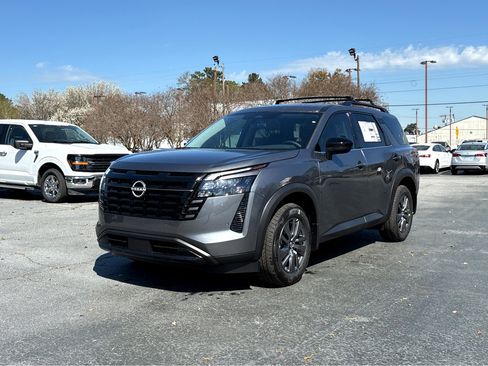 New 2026 Nissan Pathfinder SV FWD image 3