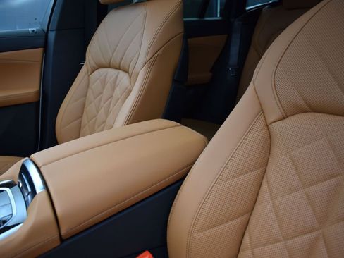 New 2026 BMW X6 xDrive40i w/ Climate Comfort Package image 14