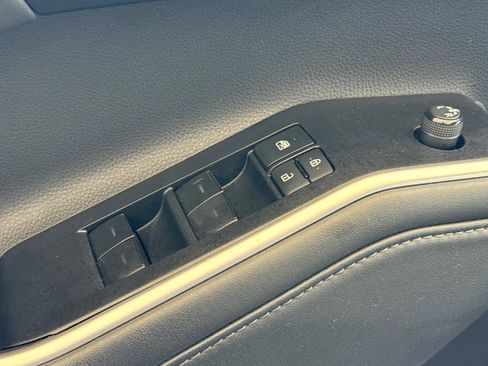 Used 2022 Toyota Highlander XSE AWD/4WD image 14