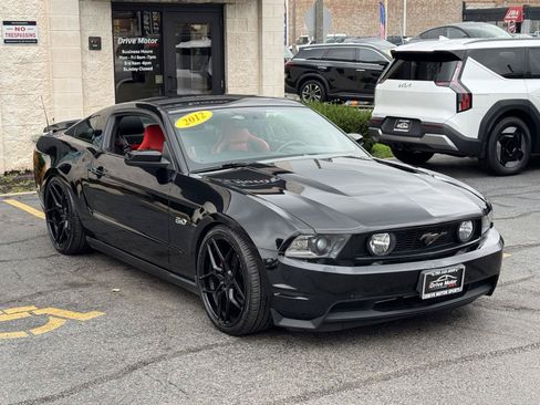 Used 2012 Ford Mustang GT Premium w/ HID Headlamps & Security Pkg RWD image 16