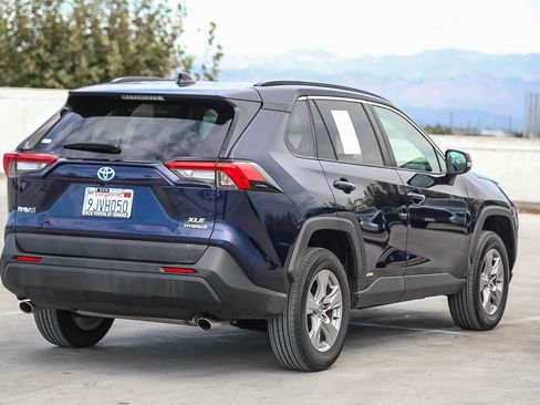 Certified 2024 Toyota RAV4 XLE w/ Convenience Package AWD/4WD image 6