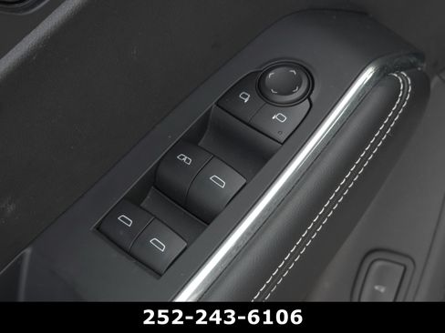 Used 2025 GMC Acadia Elevation image 26