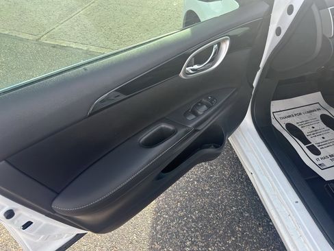 Used 2019 Nissan Sentra SV image 14