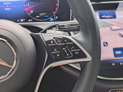 Certified 2024 Mercedes-Benz E 350 4MATIC Sedan image 18