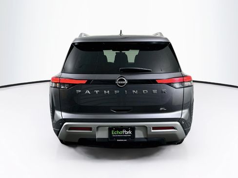 Used 2025 Nissan Pathfinder SL FWD image 7