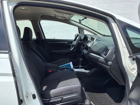 Used 2017 Honda Fit LX image 12