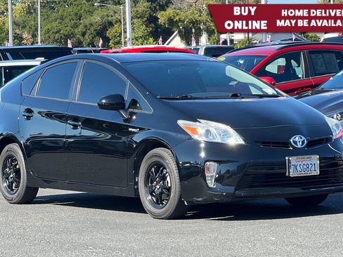 Used 2015 Toyota Prius Two FWD image 1