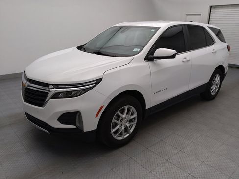 Used 2023 Chevrolet Equinox LT w/ Driver Convenience Package AWD/4WD image 2