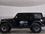 Used 2018 Jeep Wrangler Unlimited Sahara image 2