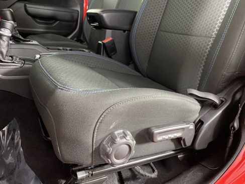 Used 2025 Jeep Wrangler Unlimited Rubicon 4xe w/ Safety Group AWD/4WD image 18