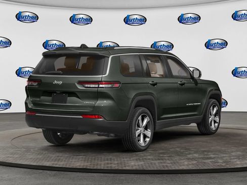 Used 2022 Jeep Grand Cherokee L Limited AWD/4WD image 2