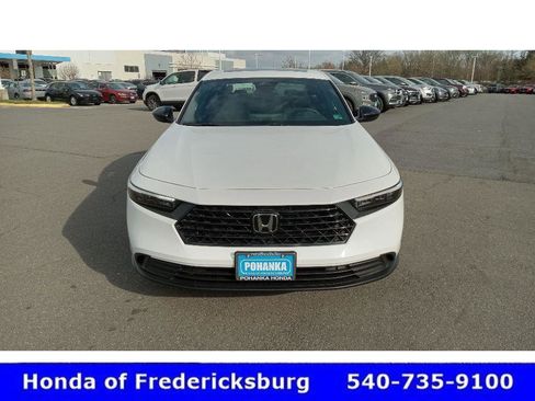 Used 2025 Honda Accord Sport image 8