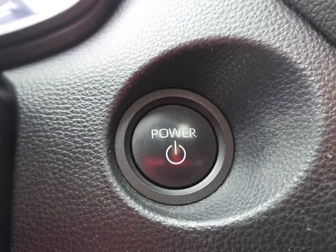 Certified 2024 Toyota Corolla Cross SE image 22