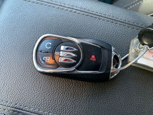 Used 2025 Buick Encore GX Preferred image 22