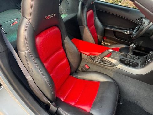 Used 2006 Chevrolet Corvette Z06 w/ Preferred Equipment Group RWD image 11