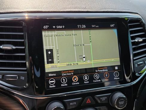 Certified 2019 Jeep Grand Cherokee Altitude RWD image 23