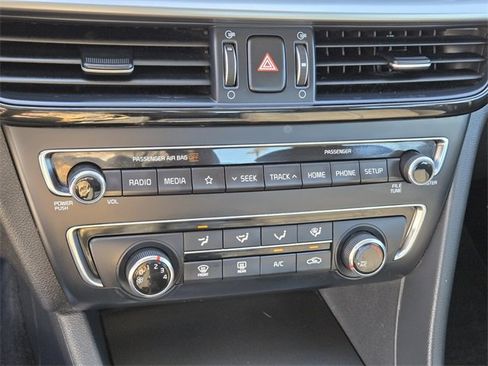 Used 2020 Kia Optima LX image 20