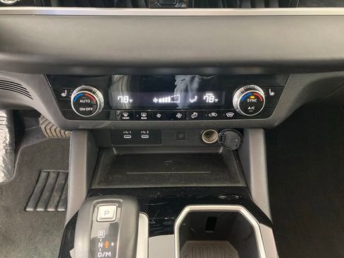 Used 2025 Mitsubishi Outlander SE AWD/4WD image 10