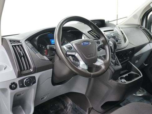 Used 2017 Ford Transit 350 XL image 7