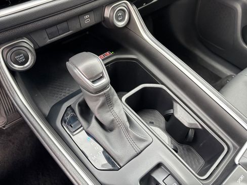 Used 2025 Toyota Grand Highlander XLE image 43