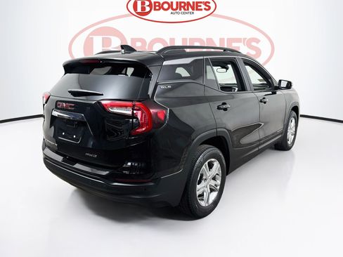 Used 2022 GMC Terrain SLE w/ Driver Convenience Package AWD/4WD image 11