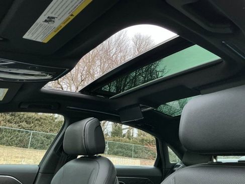 Used 2022 Audi A8 L 3.0T image 9