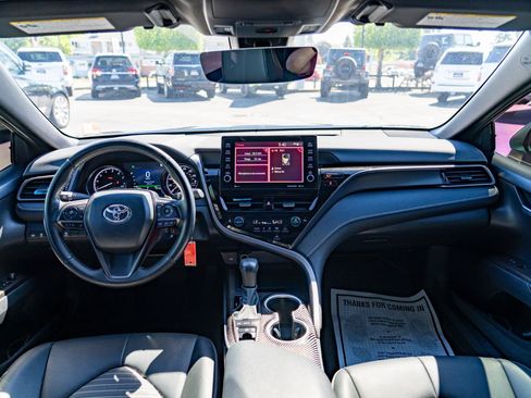 Used 2023 Toyota Camry SE AWD/4WD image 18