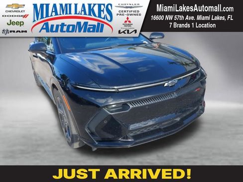 Used 2024 Chevrolet Equinox EV RS FWD image 1