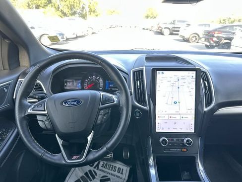 Used 2022 Ford Edge ST w/ Equipment Group 401A AWD/4WD image 12