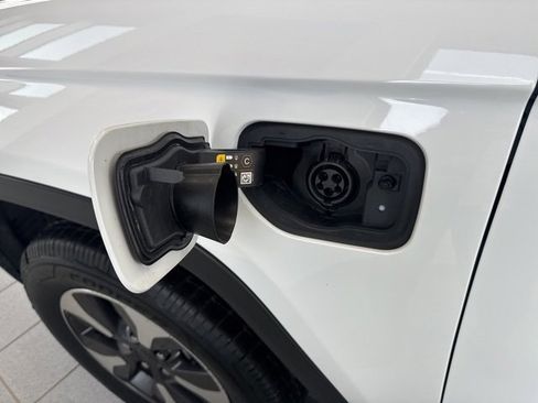 Used 2024 Jeep Grand Cherokee Limited 4xe image 6