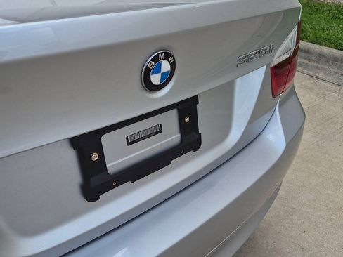 Used 2006 BMW 325i Sedan RWD image 23