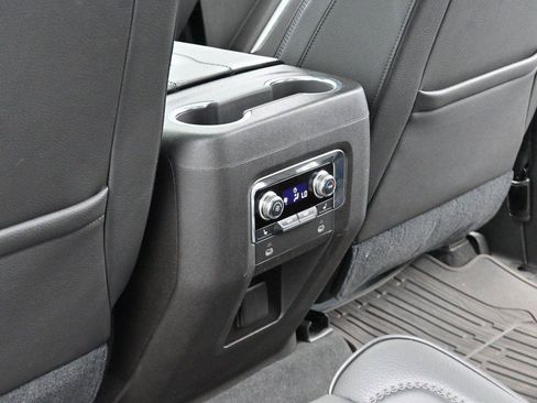 Used 2021 GMC Yukon Denali w/ Advanced Technology Package AWD/4WD image 34