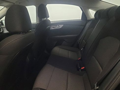 Used 2023 Kia Forte LXS w/ LXS Technology Package FWD image 18