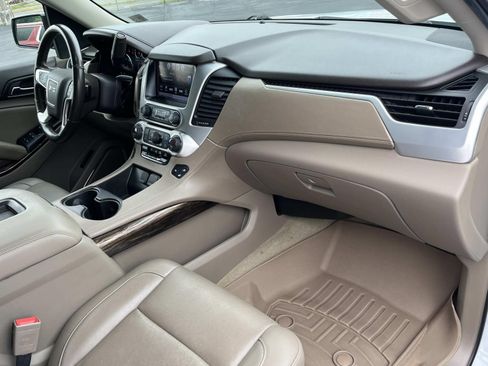 Used 2018 GMC Yukon SLT AWD/4WD image 26