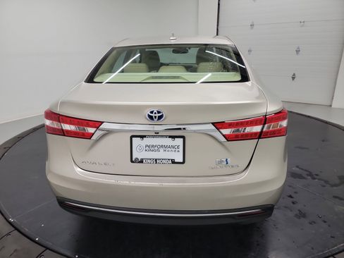 Used 2014 Toyota Avalon Limited image 8